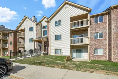 12517 Timber Creek Dr #7, Carmel, IN 46032