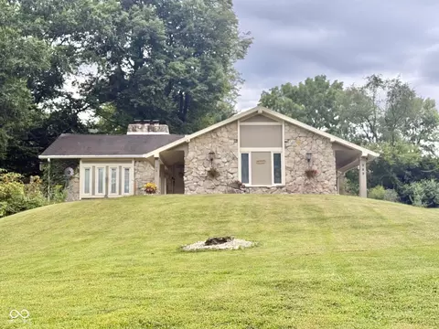 949 W Keller Hill Rd, Mooresville, IN 46158