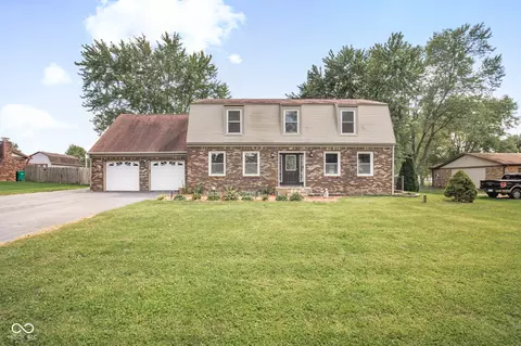 2203 Alexandria Dr, Greenfield, IN 46140