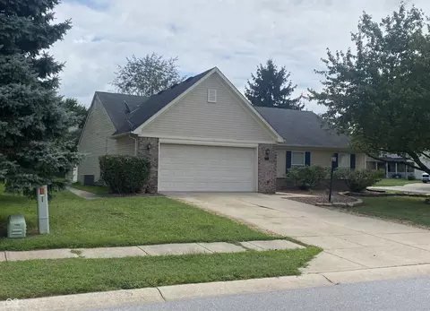 211 Stoneview Ln, Mooresville, IN 46158