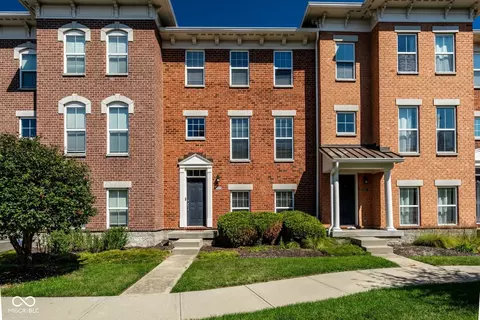 6304 El Paso St, Whitestown, IN 46075