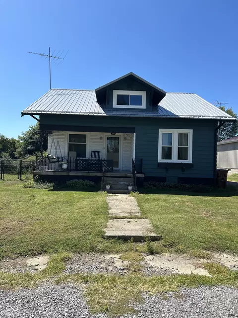209 W State St, New Ross, IN 47968