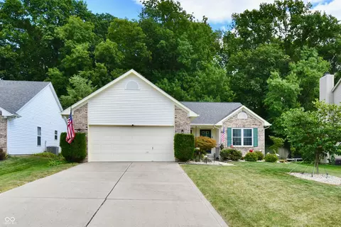 11893 Cedar Dr, Fishers, IN 46037 photo 1