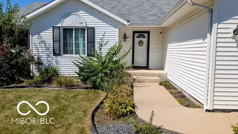402 Maryland St, Parker City, IN 47368