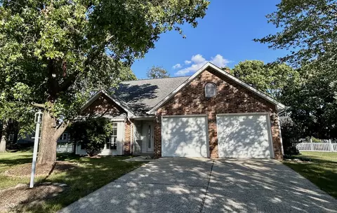 12423 Ensley Pl, Fishers, IN 46038