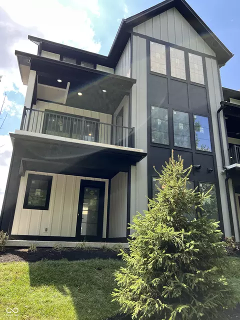 192 Midland Trace Loop, Westfield, IN 46074