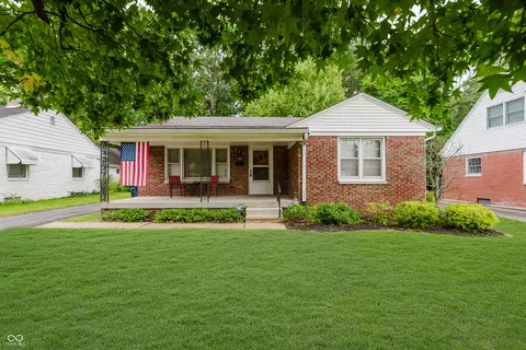 1009 Byland Dr, Beech Grove, IN 46107