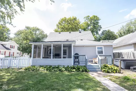 Exterior - 241 Pearl St, Pendleton, IN 46064 photo 3 of 16