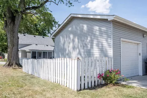 Exterior - 241 Pearl St, Pendleton, IN 46064 photo 9 of 16