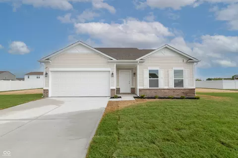 6812 Sunflower Ct, Seymour, IN 47274