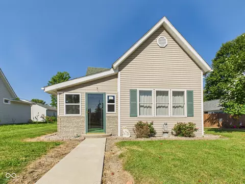 1019 N John St, Lapel, IN 46051