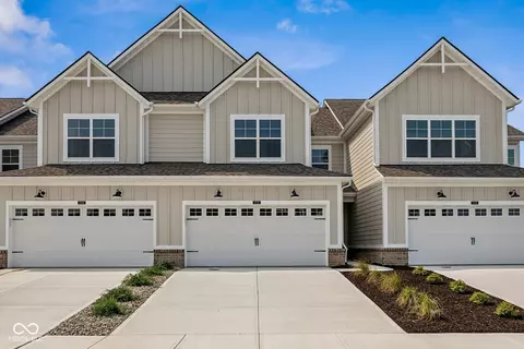 12595 Cattle Ridge Dr, Noblesville, IN 46060