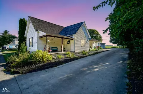 724 Central Ave, Lapel, IN 46051