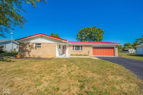 210 Elm St, Pershing, IN 47370
