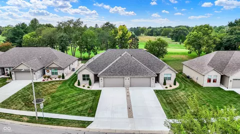 980 Paris Dr, Franklin, IN 46131