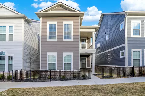 994 Astor Ln, Carmel, IN 46032
