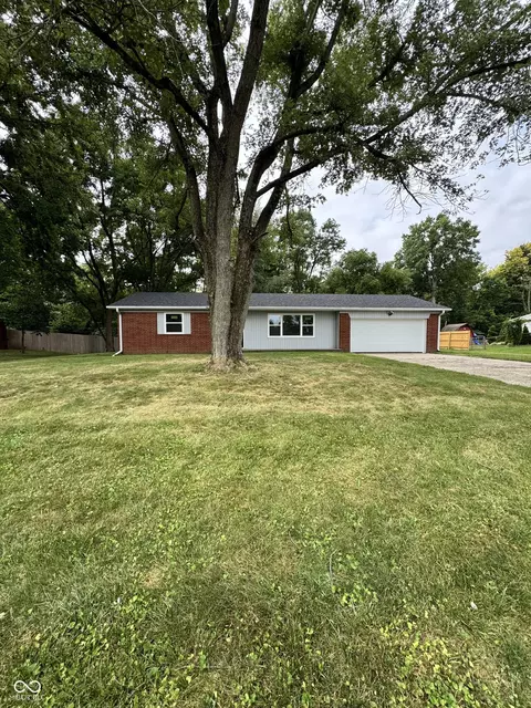 6881 Donnelly Dr, Brownsburg, IN 46112