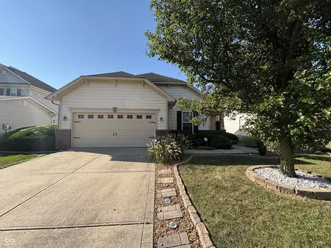 8031 Cole Wood Blvd, Indianapolis, IN 46239
