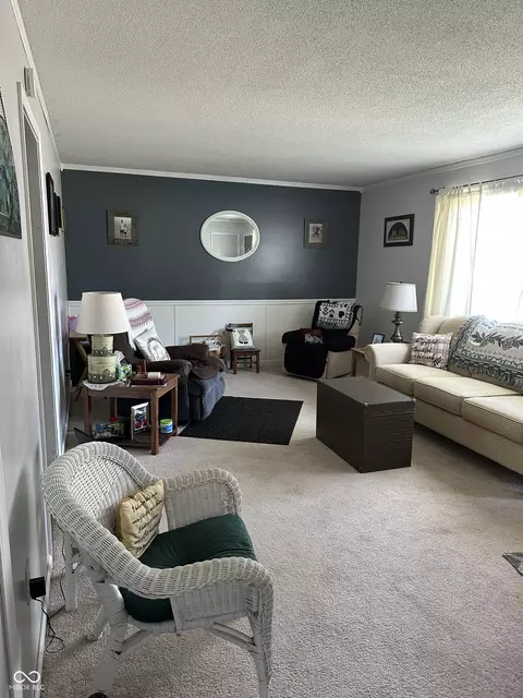 Living - 301 Marion Blvd, Covington, IN 47932 photo 2 of 2