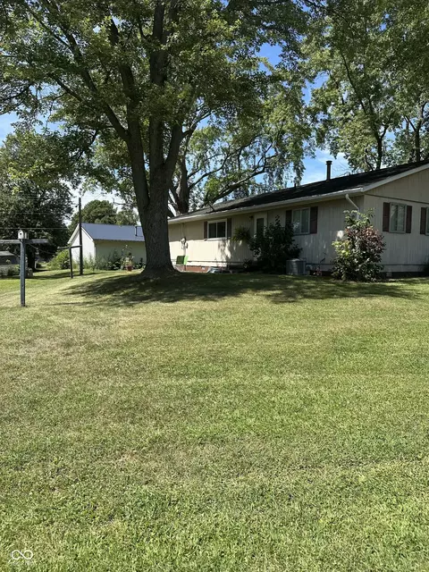Exterior - 301 Marion Blvd, Covington, IN 47932 photo 1 of 1