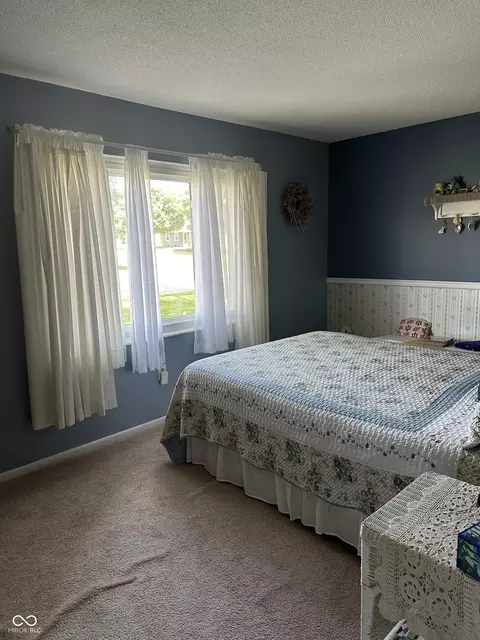 Bedroom - 301 Marion Blvd, Covington, IN 47932 photo 1 of 2