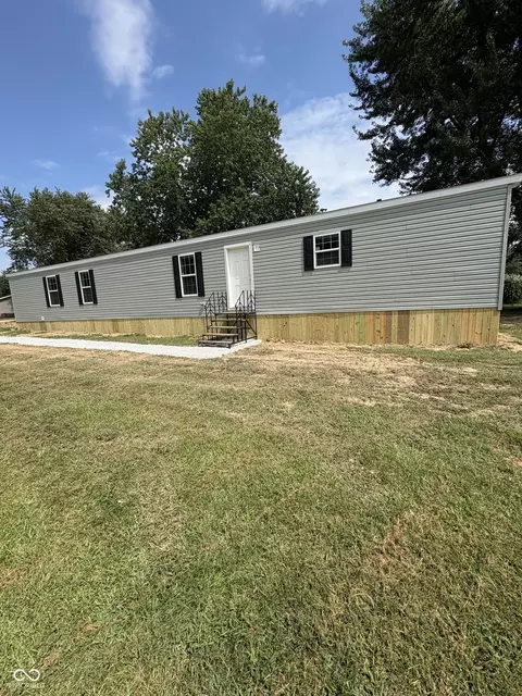 367 Gentlemen Pl, Cloverdale, IN 46120