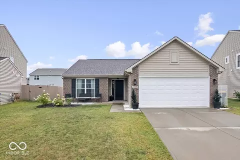 4859 Penoyer Ln, Indianapolis, IN 46235