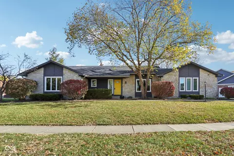 7937 Castle Lake Rd, Indianapolis, IN 46256