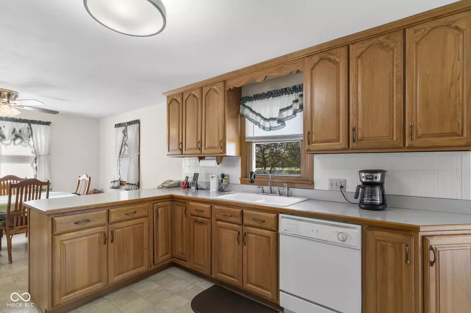Kitchen - 6275 E Mt Eden Rd, Scottsburg, IN 47170 photo 2 of 3