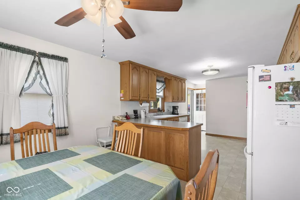 Dining - 6275 E Mt Eden Rd, Scottsburg, IN 47170 photo 2 of 2