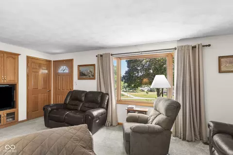 Living - 6275 E Mt Eden Rd, Scottsburg, IN 47170 photo 1 of 2