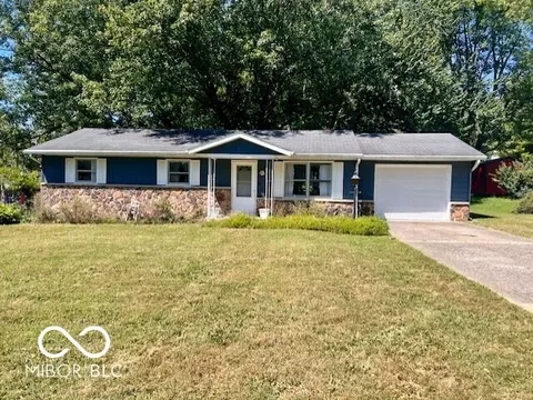 311 N Kelli Dr, Ellettsville, IN 47429