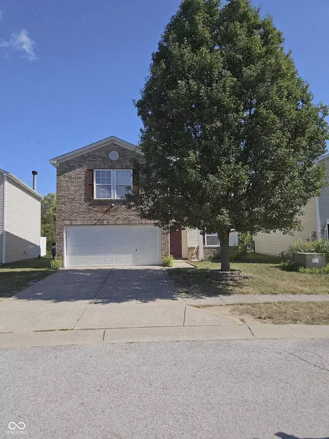 2824 Earlswood Ln, Indianapolis, IN 46217