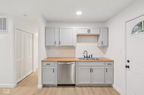 Kitchen - 8263 E 48th St, Indianapolis, IN 46226 photo 2 of 3