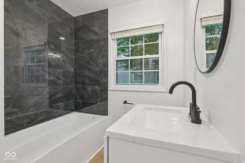 Bath - 8263 E 48th St, Indianapolis, IN 46226 photo 3 of 3