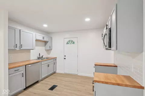 Kitchen - 8263 E 48th St, Indianapolis, IN 46226 photo 1 of 3