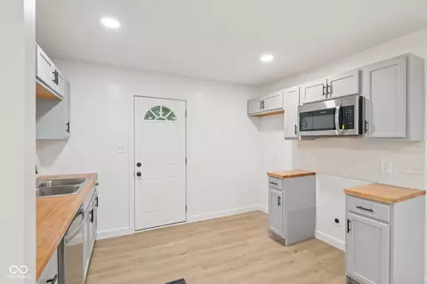 Kitchen - 8263 E 48th St, Indianapolis, IN 46226 photo 3 of 3