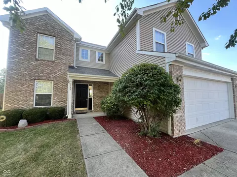 5749 Granite Dr, Anderson, IN 46013