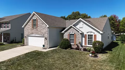 1144 Meriman Dr, Greenwood, IN 46143
