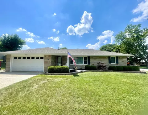 1317 N Riley Rd, Muncie, IN 47304