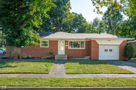 2535 Philwood Dr, Speedway, IN 46224