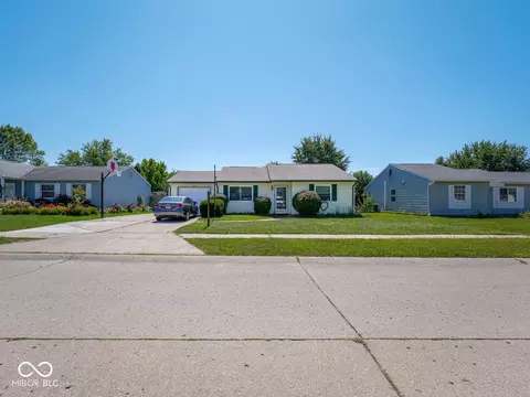 3655 Pleasant Creek Dr S, Indianapolis, IN 46227