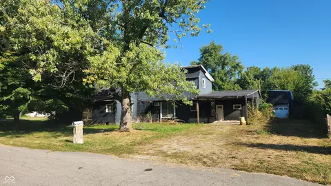1800 S R St, Elwood, IN 46036
