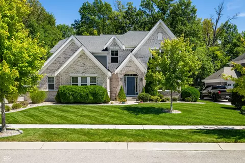7225 Henderickson Ln, Indianapolis, IN 46237