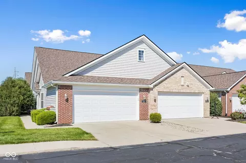 11504 Grassy Ct #103, Fishers, IN 46037