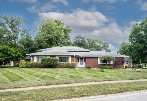 6240 Woburn Dr, Indianapolis, IN 46250