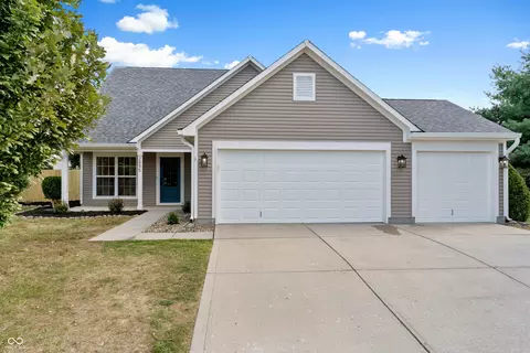 2895 Big Cone Ct, Whiteland, IN 46184