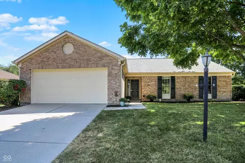 12461 Farley Dr, Fishers, IN 46038