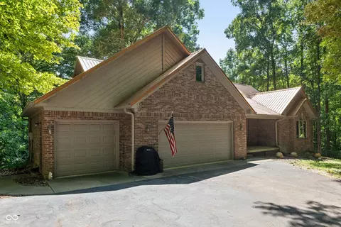 1725 N Christopher Ln, Martinsville, IN 46151
