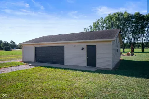 2745 E Brown Rd, New Castle, IN 47362 photo 32